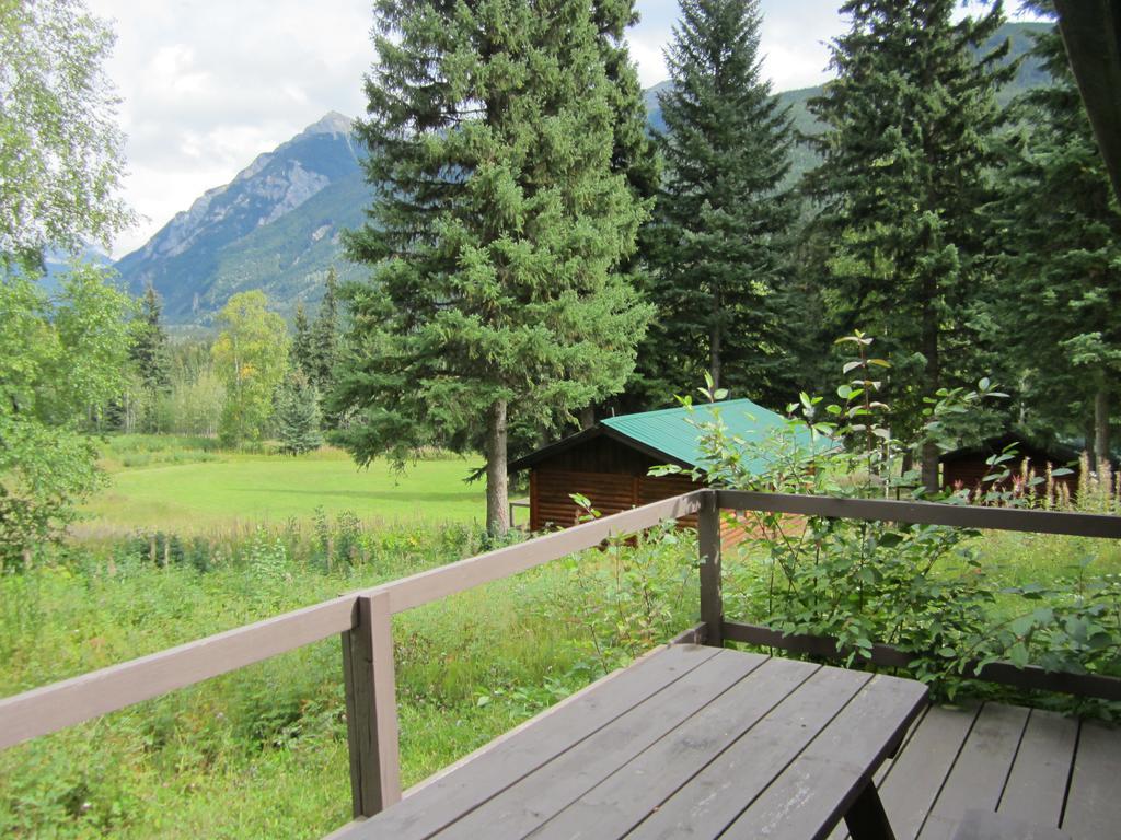 Mount Robson Lodge Exterior foto